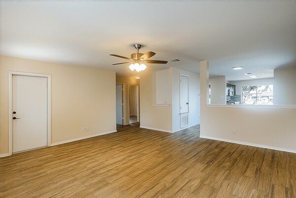 Building Photo - 9007 Shaenwest