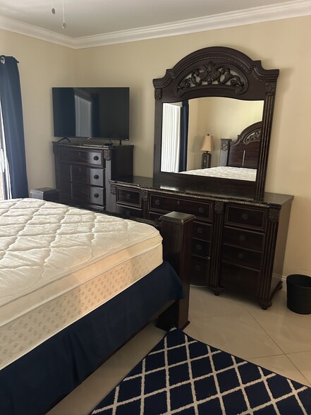 2nd bedroom - 225 Deer Creek Blvd