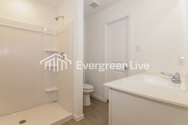 Building Photo - 1009 Calley Pear Trl