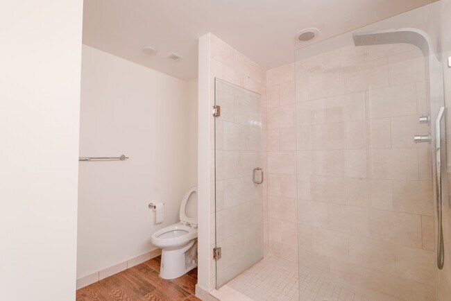 Building Photo - 90 SW 3rd St