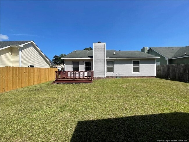 Building Photo - 2150 Skyview Dr
