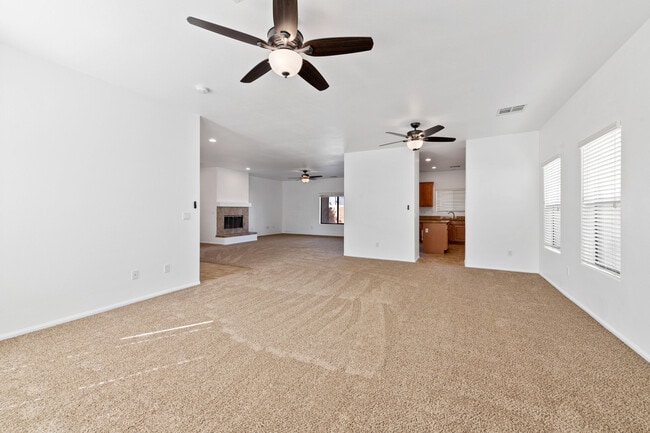 Building Photo - 30595 Sierra Pl