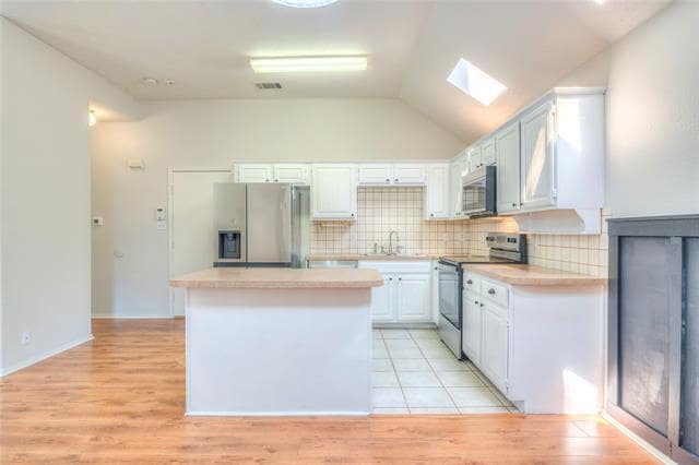 Building Photo - 4164-4161 One Pl Ln