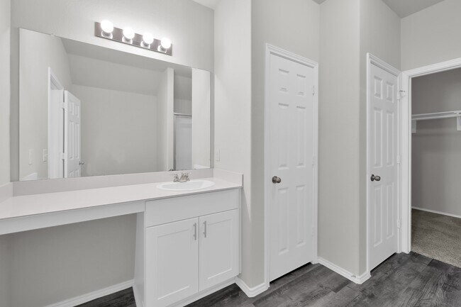 Building Photo - 8011 Dauntless Dr