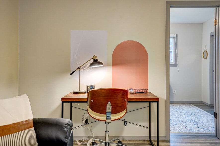 Building Photo - 407 S 94th Pl