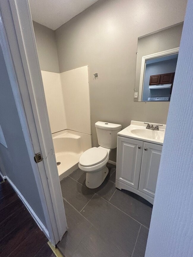 Building Photo - Spacious 2BR / 2BA Single-Family Home Near Fishtown – Available Now!