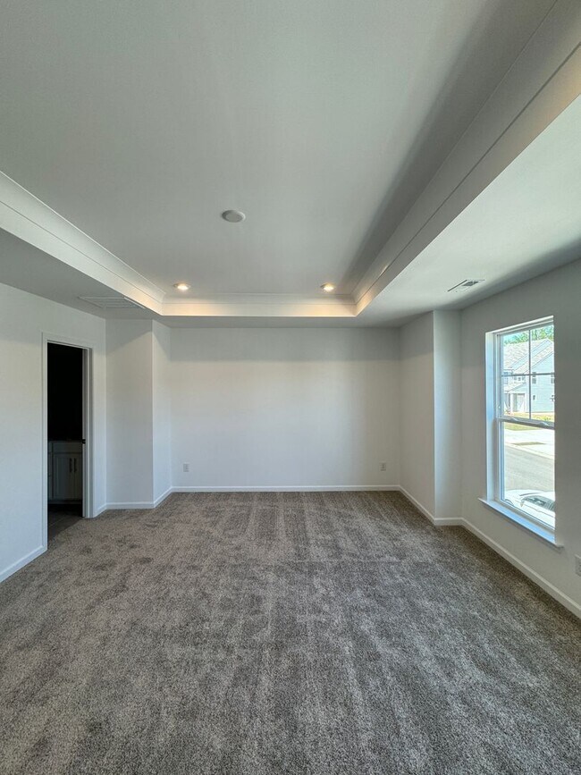 Building Photo - 13111 Rover St