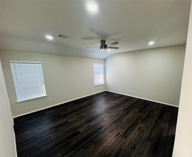 Building Photo - 9530 Flying Eagle Ct