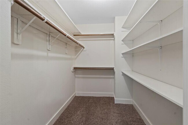 Building Photo - 20729 Patriot Park Ln