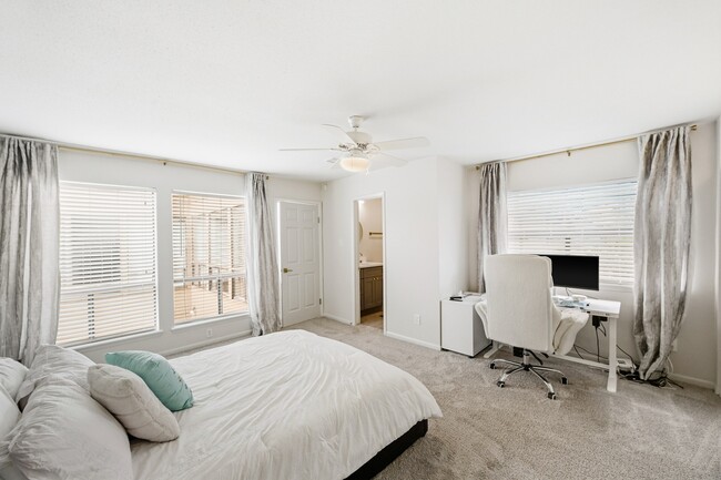Building Photo - 1116 Bering Dr