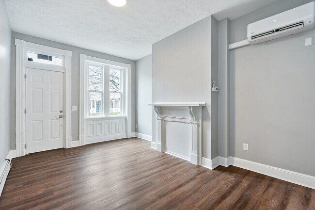 Building Photo - Brand New Remodel - 4BR / 2BA Home in Manchester - In-Unit Laundry, Convenient Location - Availab...