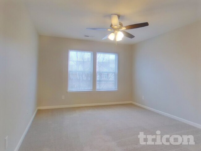 Building Photo - 1135 Blue Topaz Dr