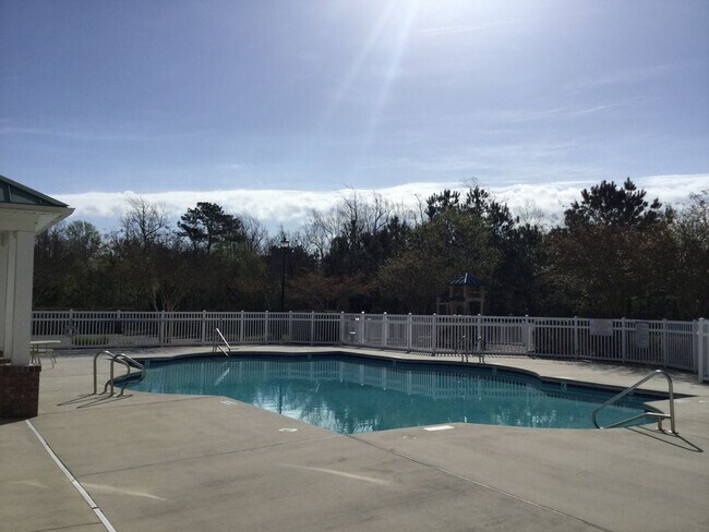 Building Photo - TOPSAIL LANDING