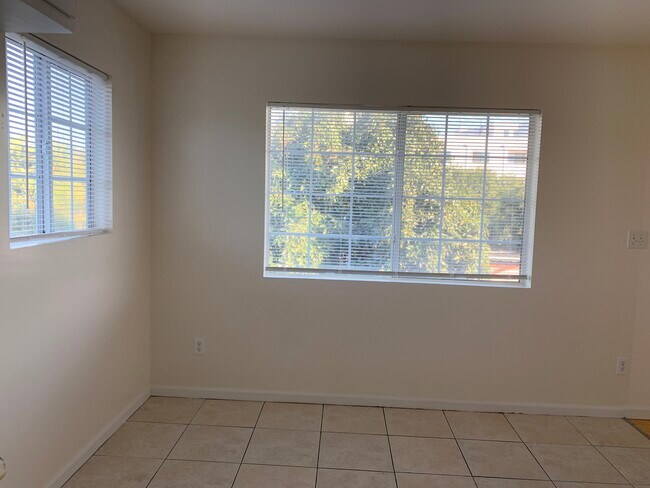 Building Photo - 4932 S Slauson Ave