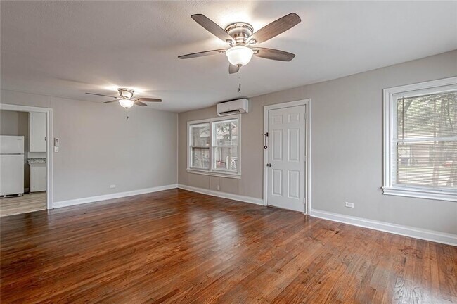 Building Photo - 1312 16th St