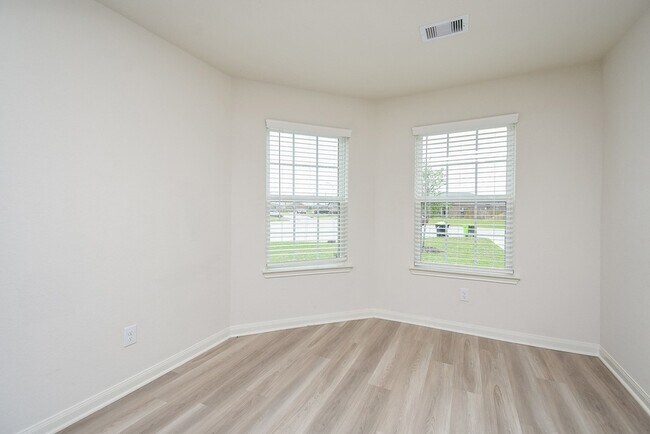 Building Photo - 405 Texas Olive Dr