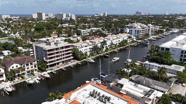 Building Photo - 105 Isle of Venice Dr