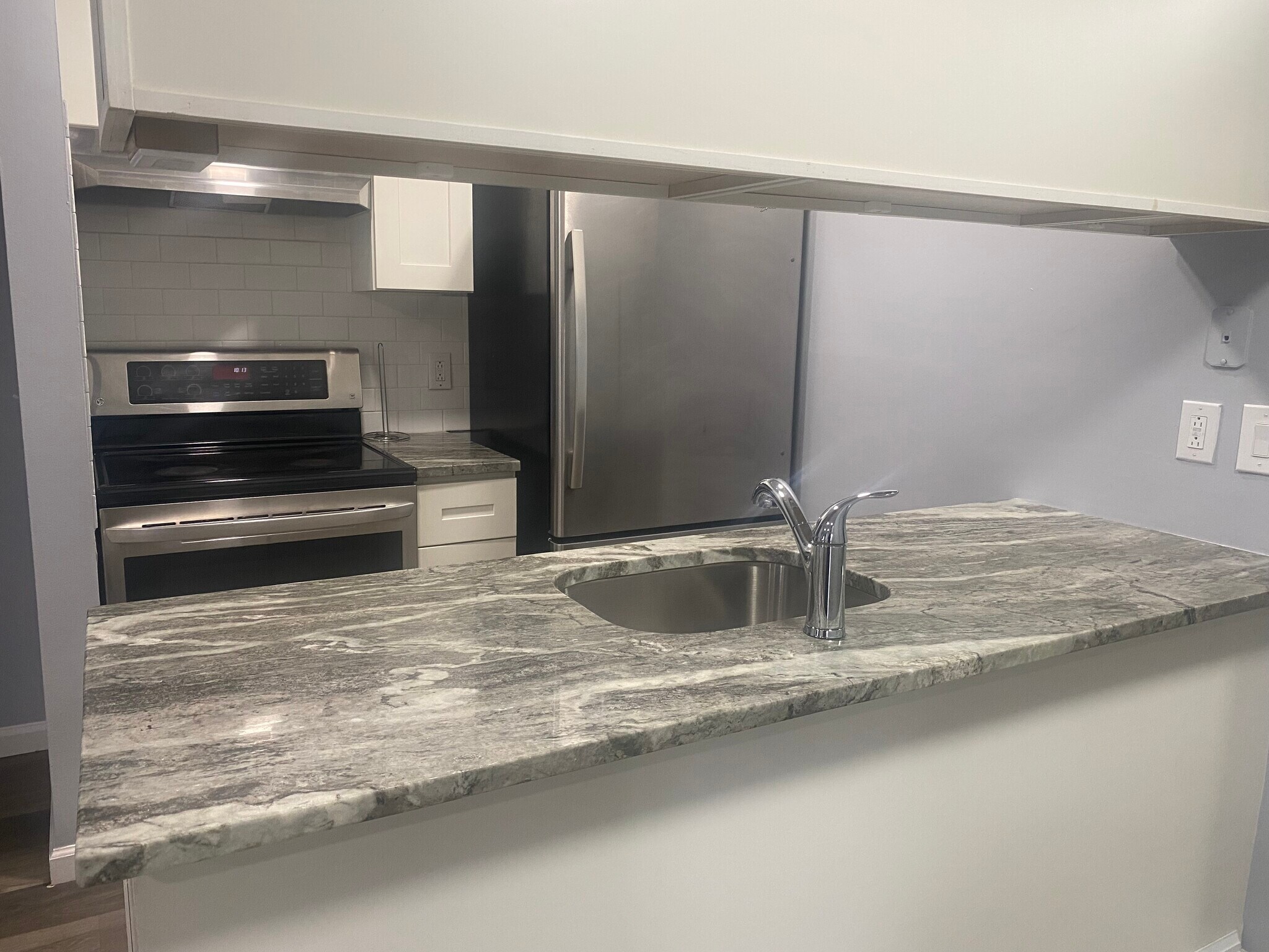 Building Photo - 16546 Clarkson Dr