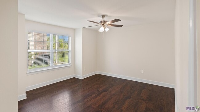 Building Photo - 1066 Manson Dr