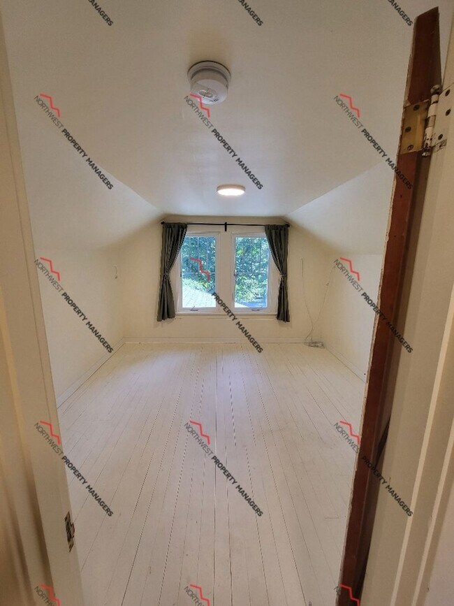 Building Photo - STATUS AVAILABLE  | R207 | $2100