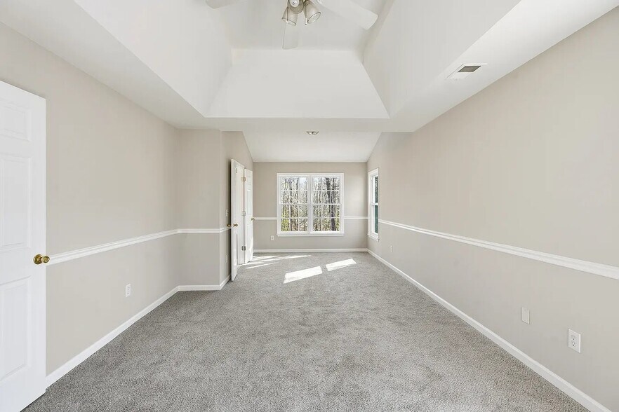 Building Photo - 3235 Haverhill Rowe