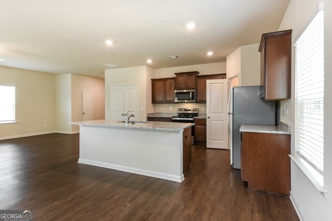 Building Photo - 138 Innis Brk Cir