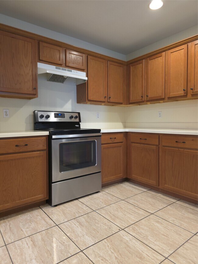 Building Photo - 11114 Opatrny Meadows Ln