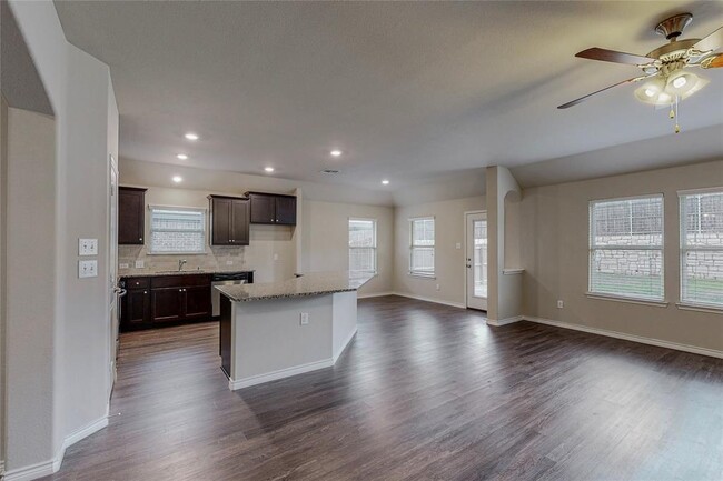 Building Photo - 2917 Colorado Dr