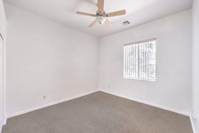 Building Photo - Stylishly Updated Henderson Home | New Stainless Steel Appliances | Heated Pool