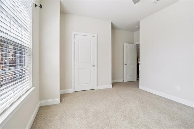Building Photo - 8316 Lindsay Gardens