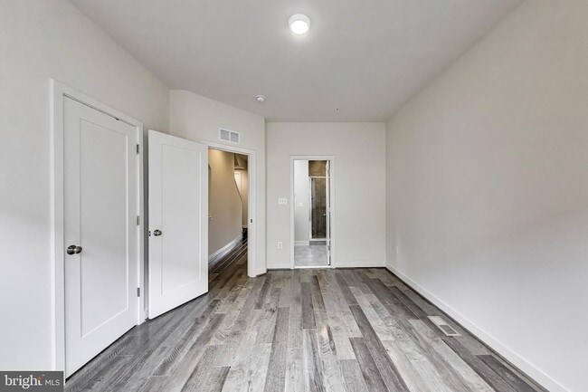 Building Photo - 16616 Crabbs Branch Way