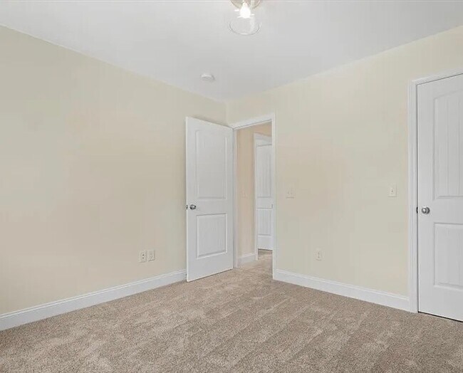 Building Photo - 22 Governors Blvd