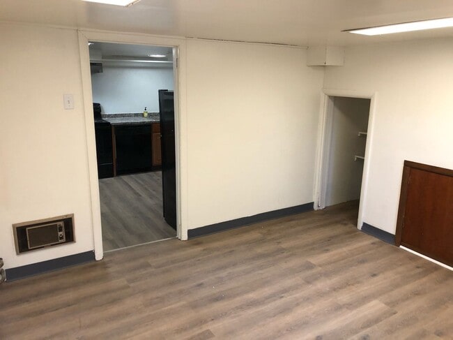 Building Photo - 1005 N Atherton St