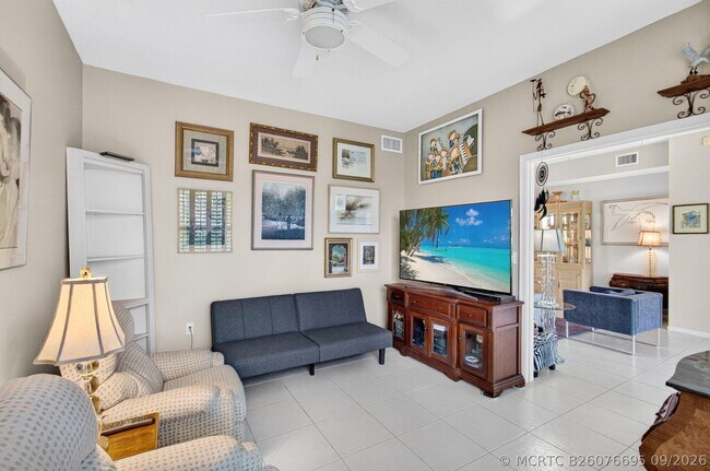 Building Photo - 12418 Crystal Pointe Dr