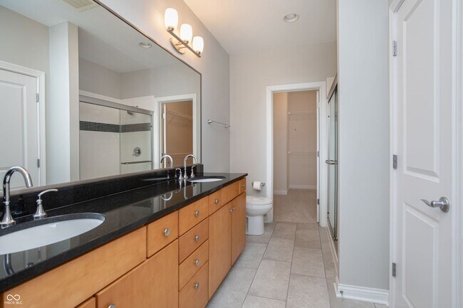 Building Photo - 517 N Park Ave