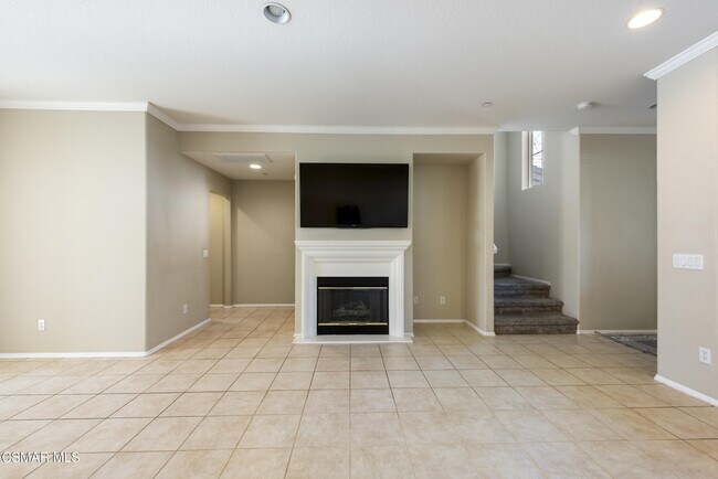 Building Photo - 84 Via Katrina