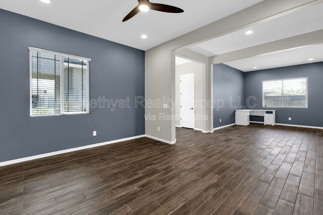 Building Photo - 5116 N 185th Ave