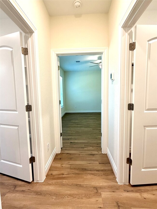 Building Photo - 12871 Oak Barrel Rd