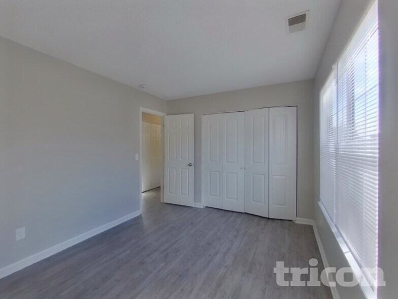 Building Photo - 172 Cherry Grove Dr