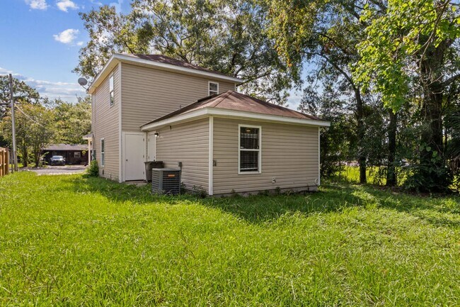 Building Photo - 3126 Penton St