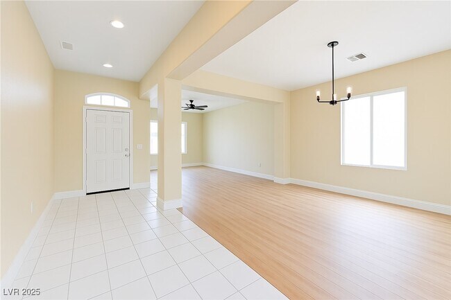 Building Photo - 140 Ultra Dr