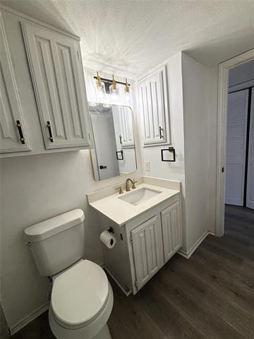 Building Photo - 222 Shady Ln Dr