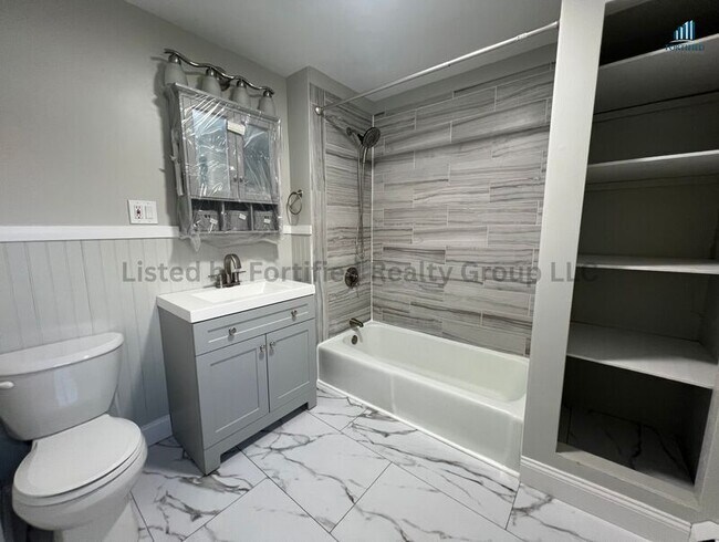 Building Photo - 380 Wilson Rd