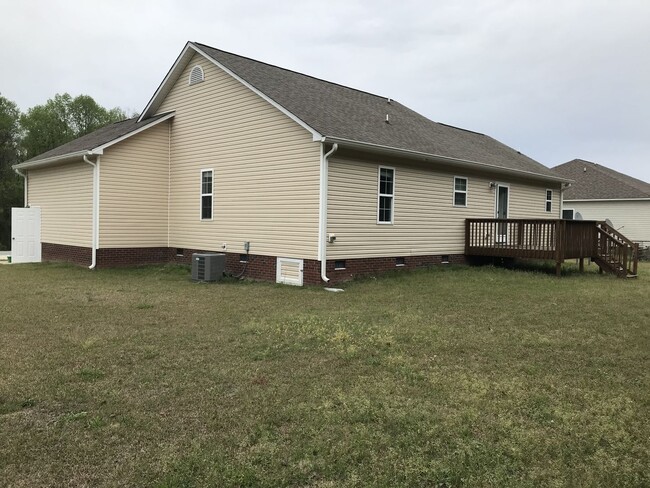 Building Photo - 206 Hudson Farm's Way