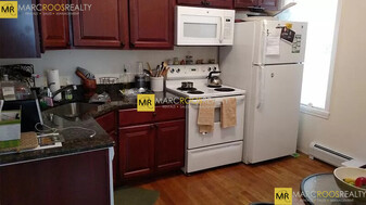 Building Photo - 10 Leverett St