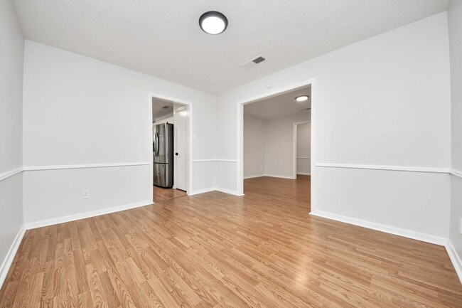 Building Photo - 1319 Forsythe Ln
