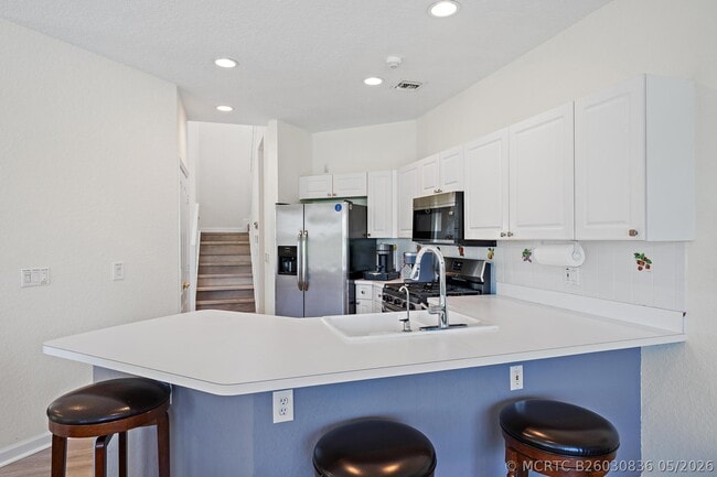 Building Photo - 8232 Heritage Club Dr