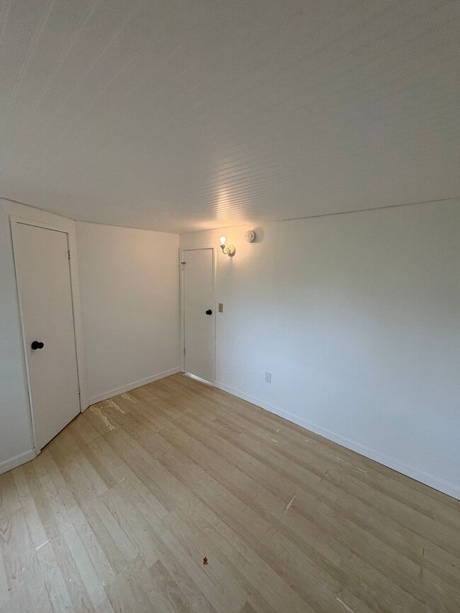 Building Photo - Buena Vista Mobile Home Park
