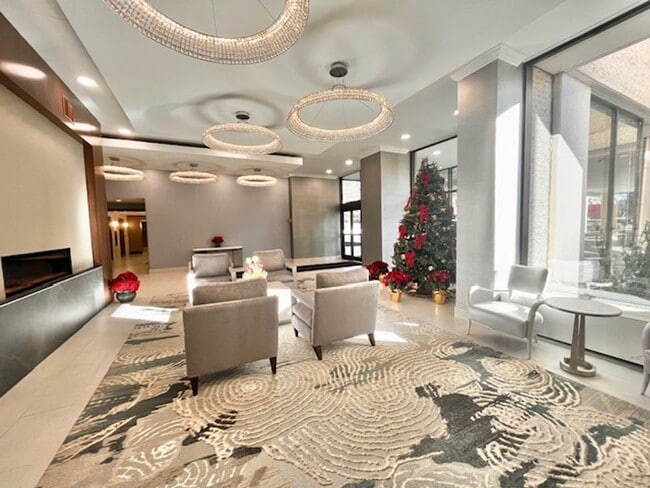 Building Photo - 4515 Willard Ave