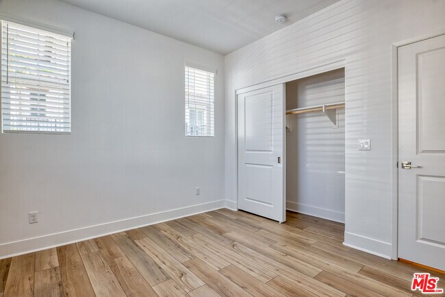 Building Photo - 5603 Kate Way